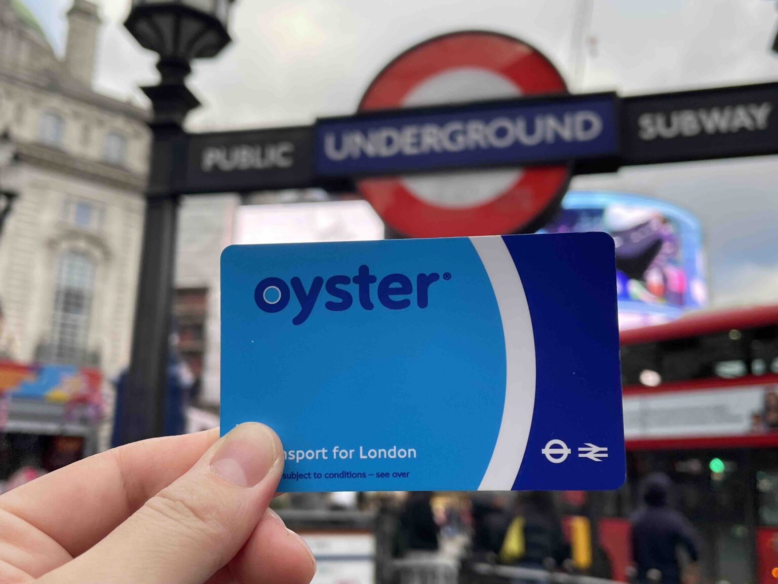 ロンドン・オイスターカードの簡単ガイド【2022年版】 ENA
